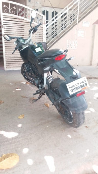 Black KTM Duke 200