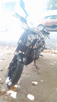 Black KTM Duke 200