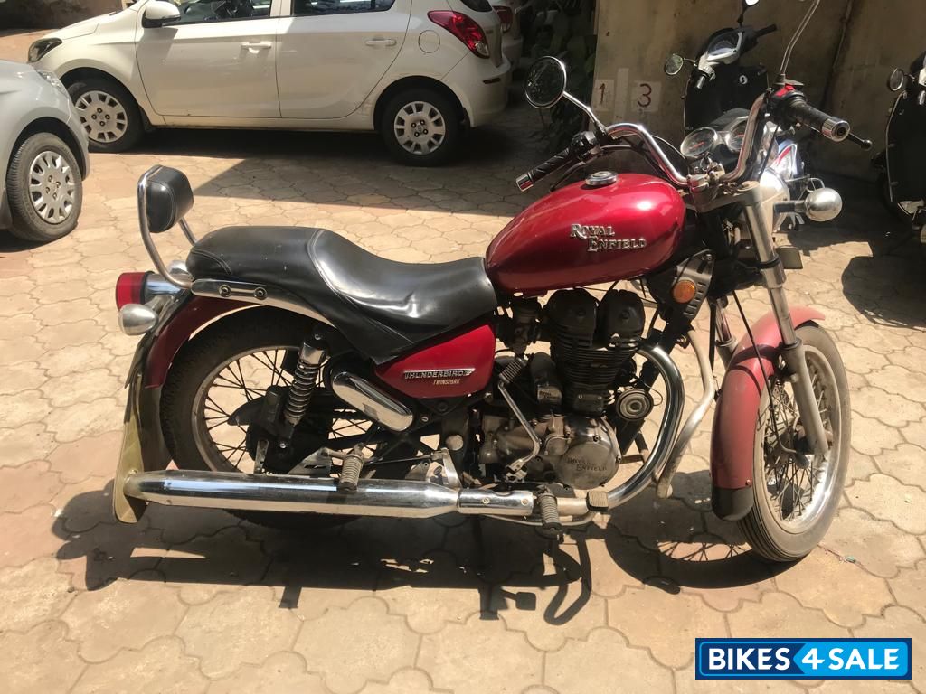 Red Royal Enfield Thunderbird TwinSpark 350