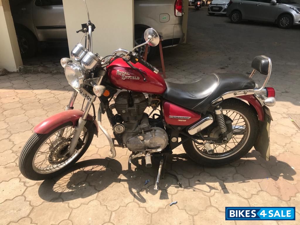 Red Royal Enfield Thunderbird TwinSpark 350 Red Royal Enfield Thunderbird TwinSpark 350