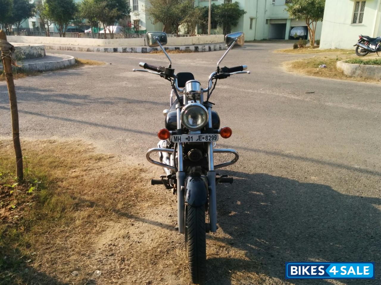 Bajaj Avenger 220 DTS-i