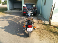 Bajaj Avenger 220 DTS-i