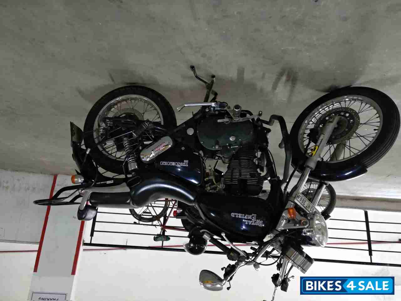 Twilight Black Royal Enfield Thunderbird 350 Twilight Black Royal Enfield Thunderbird 350