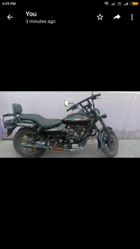 Bajaj Avenger Street 220