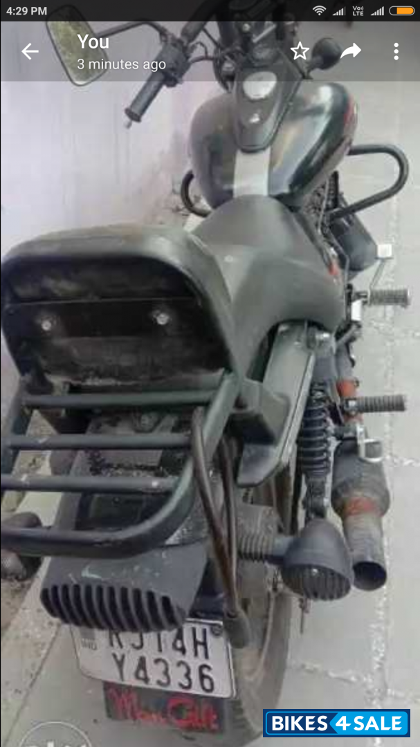 Bajaj Avenger Street 220