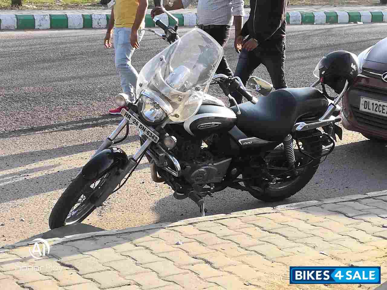 Bajaj Avenger Cruise 220