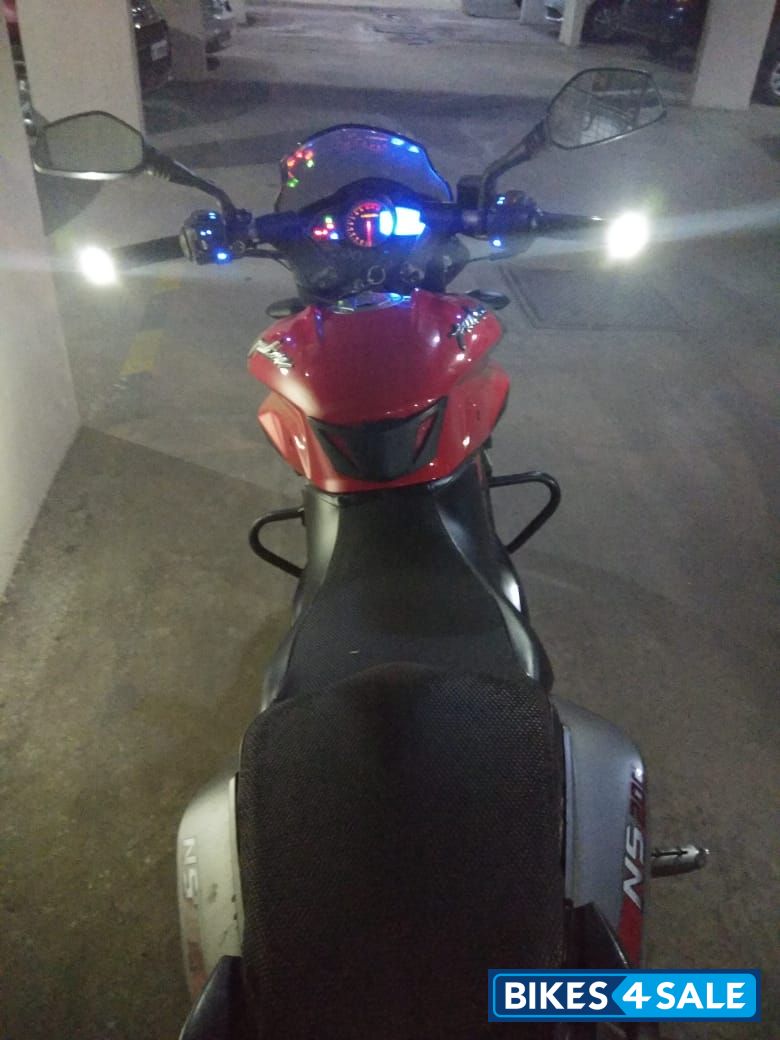 Bajaj Pulsar 200 NS