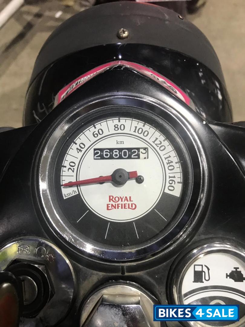 Mate Black Royal Enfield Classic Stealth Black