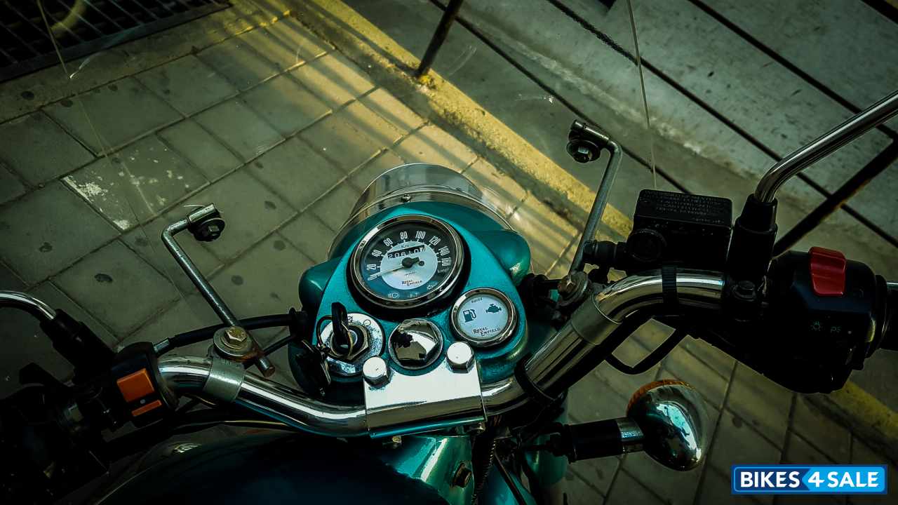 Royal Enfield Classic 500