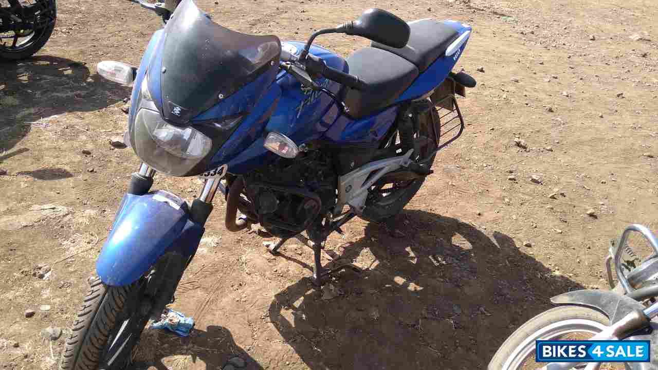 Metallic Blue Bajaj Pulsar 180 DTSi