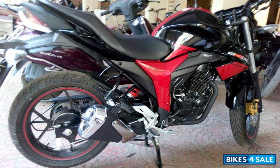 Red& Black Suzuki Gixxer 150