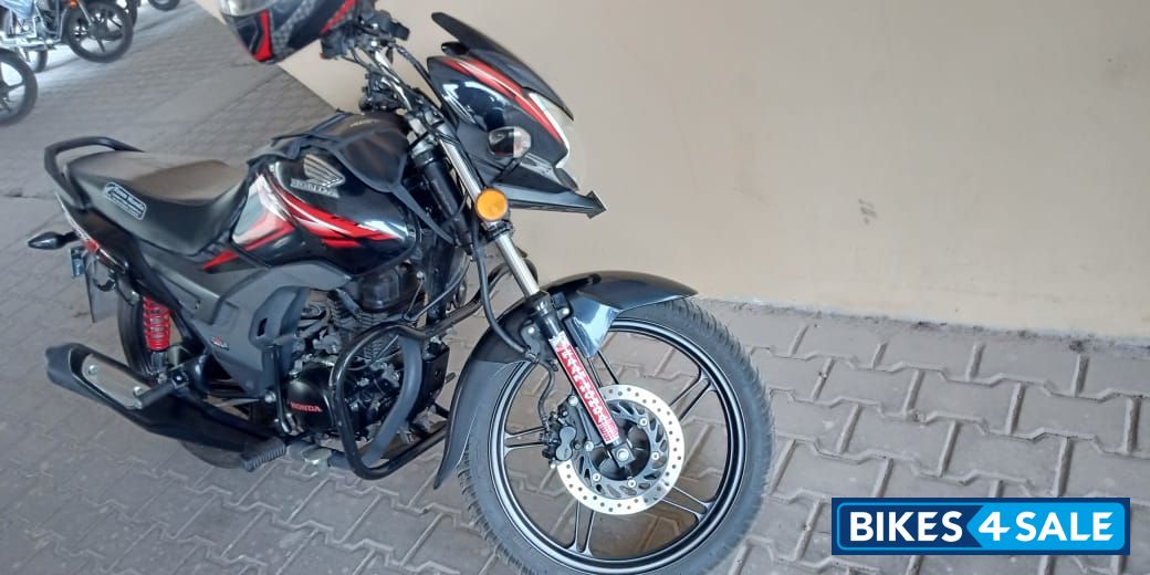 Black & Red Honda CB Shine SP