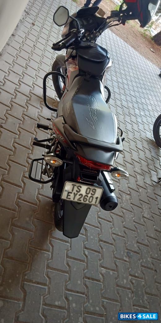 Black & Red Honda CB Shine SP