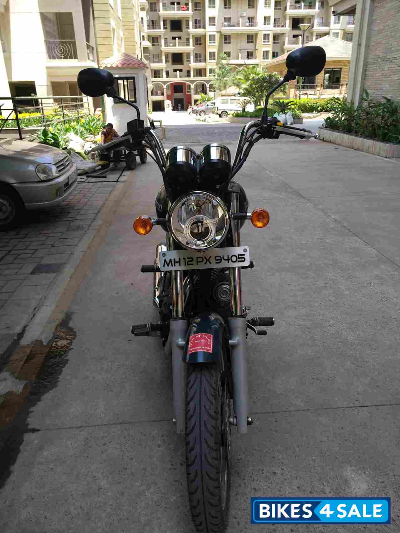 Asphalt Royal Enfield Thunderbird 350