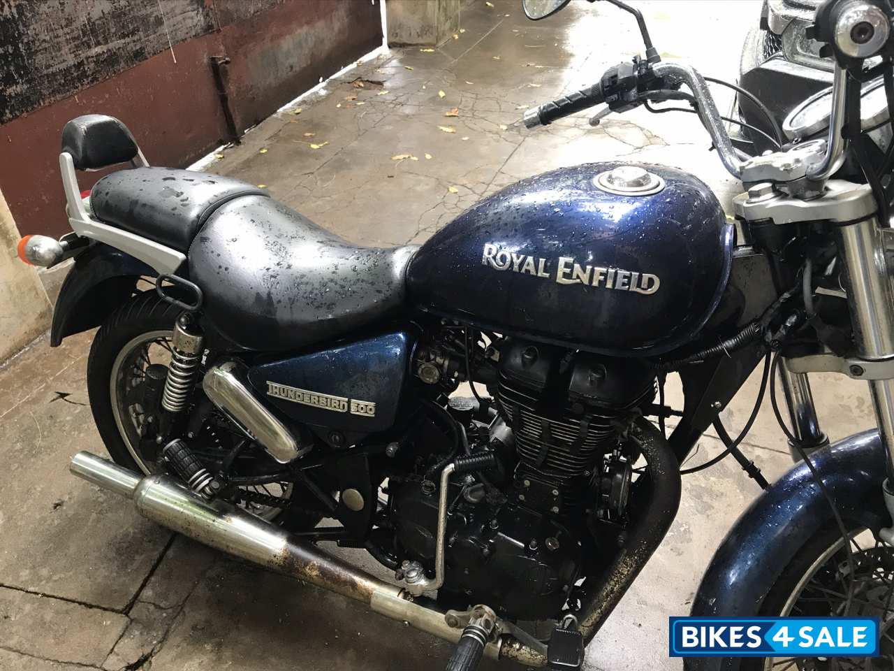 Blue Royal Enfield Thunderbird 500