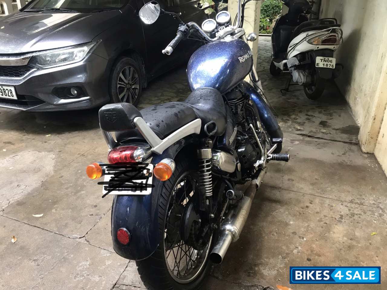 Blue Royal Enfield Thunderbird 500