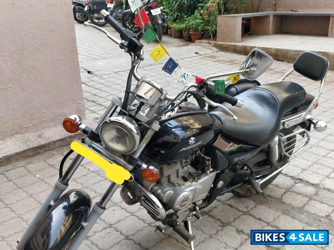 Bajaj Avenger 220 DTS-i