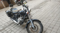 Bajaj Avenger 220 DTS-i