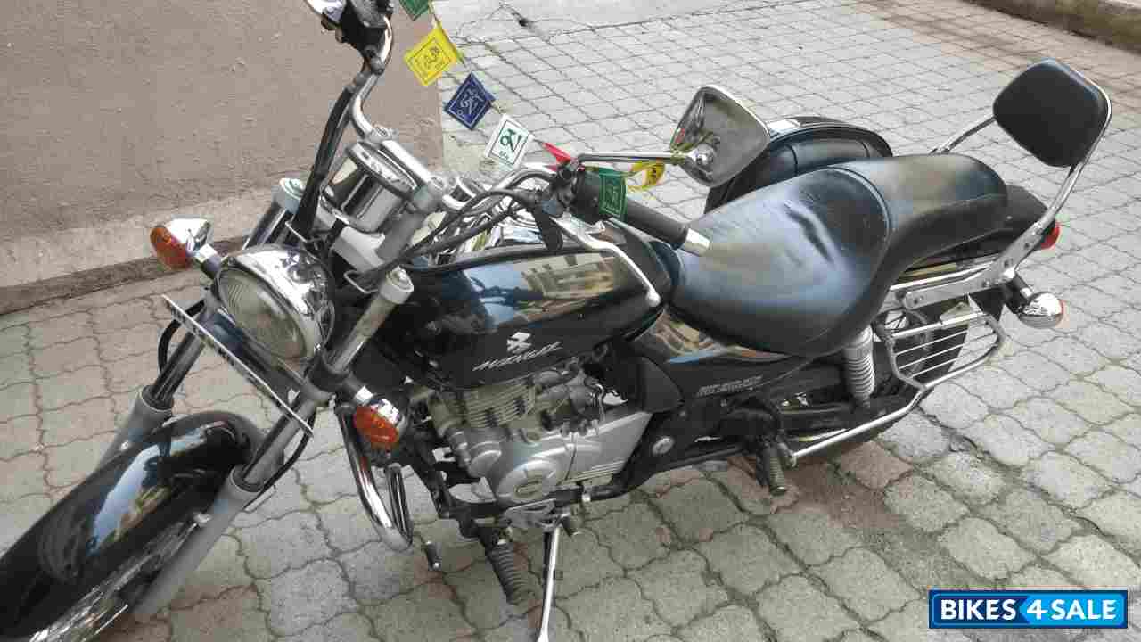 Bajaj Avenger 220 DTS-i