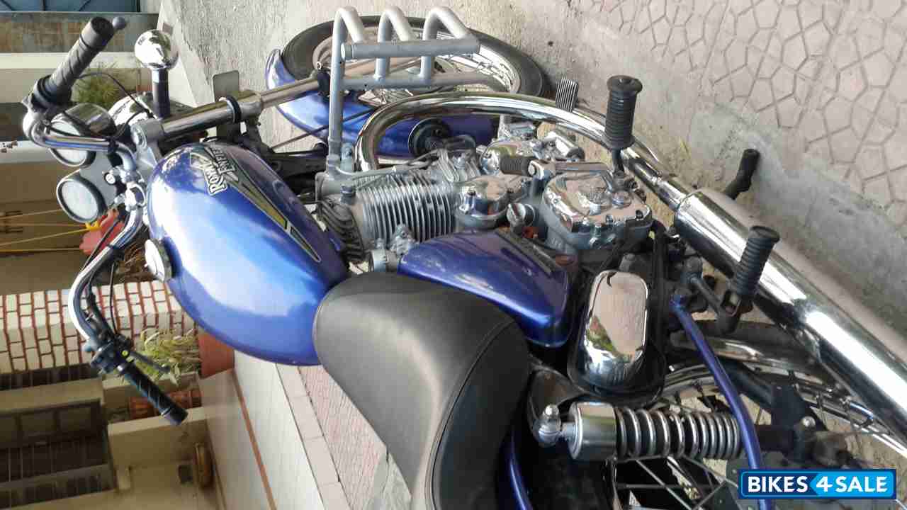 Royal Blue Royal Enfield Thunderbird
