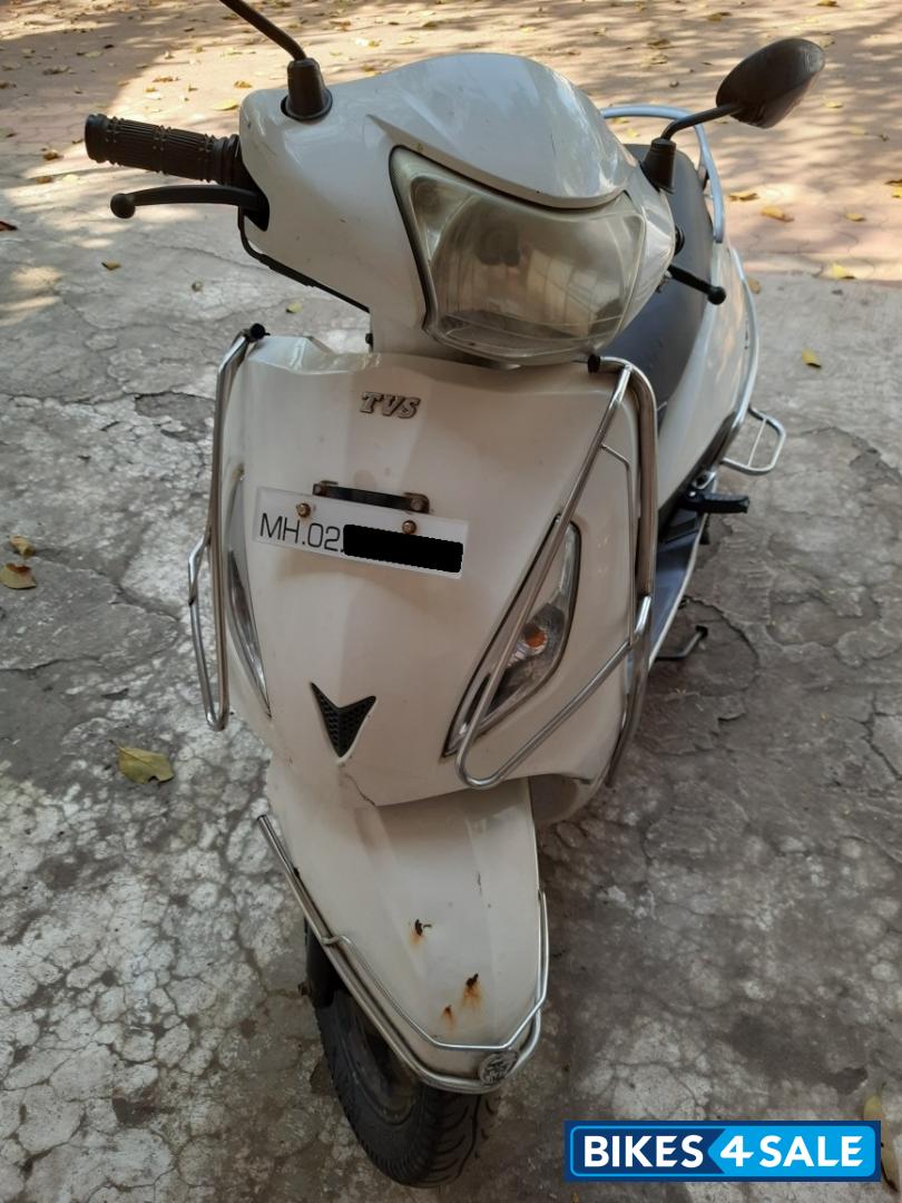 White TVS Jupiter