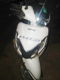 Pearl White Honda Activa 125