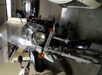 Black Bajaj Avenger 220 DTS-i