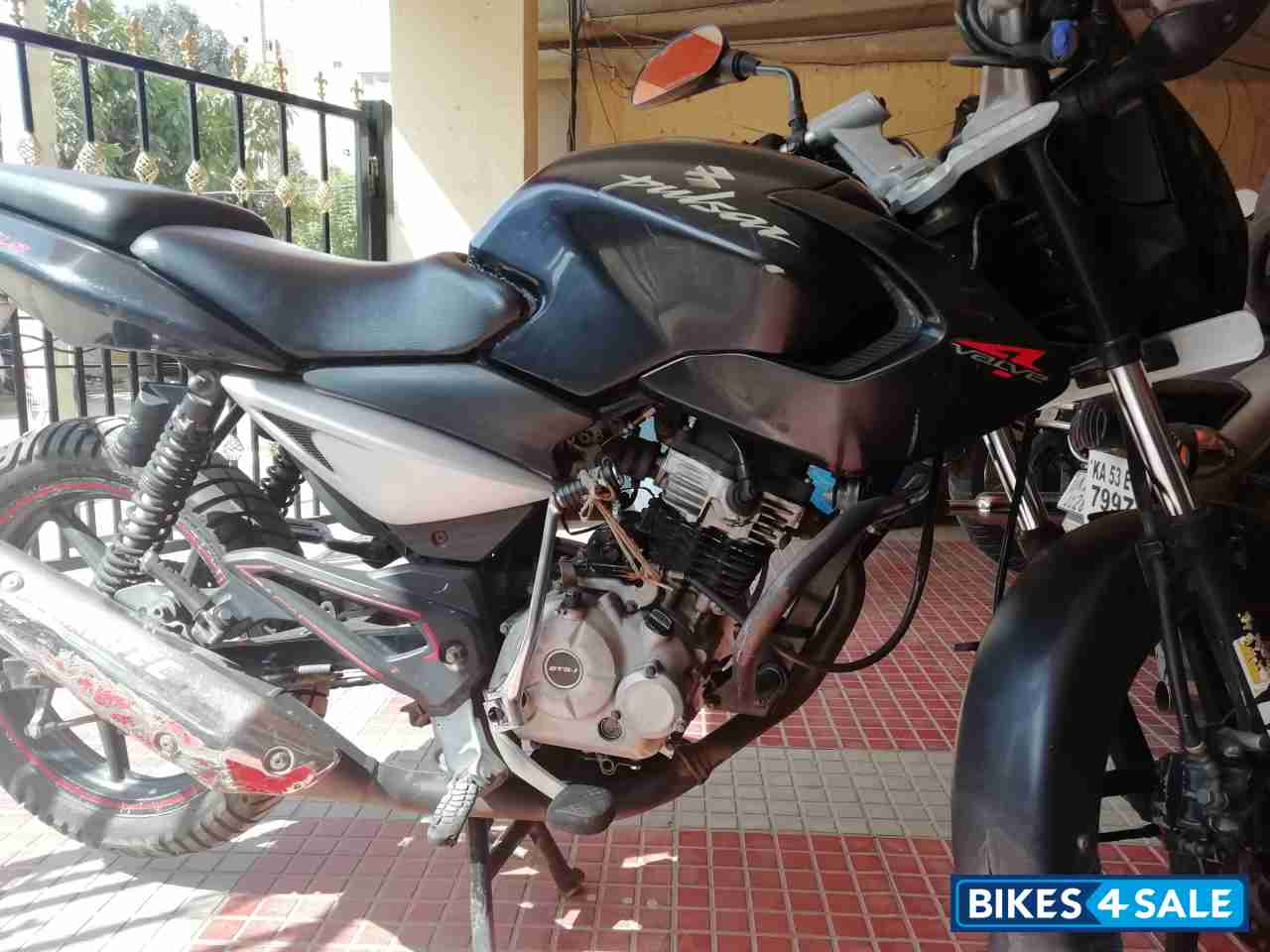 Black Bajaj Pulsar 135LS