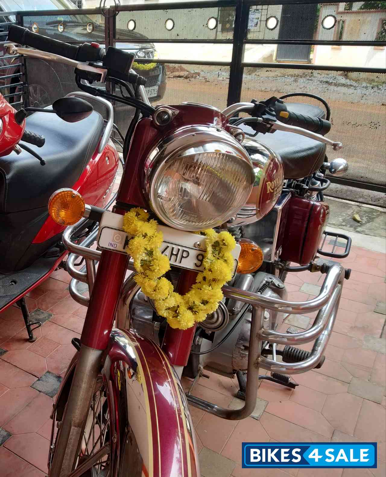 Maroon Royal Enfield Classic Chrome
