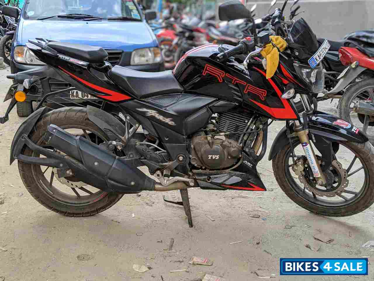 TVS Apache RTR 200 4V Race Edition 2.0