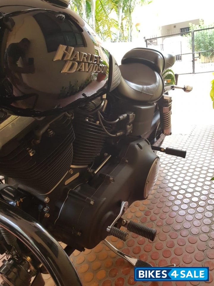 Vivid Black Harley Davidson Dyna FXDB Street Bob Vivid Black Harley Davidson Dyna FXDB Street Bob