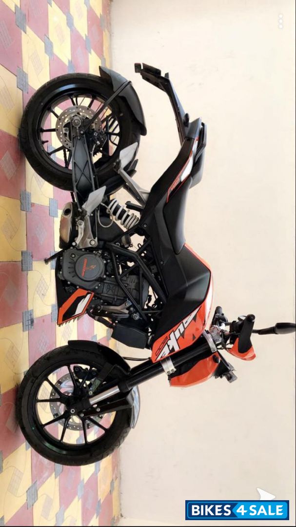 KTM Duke 200