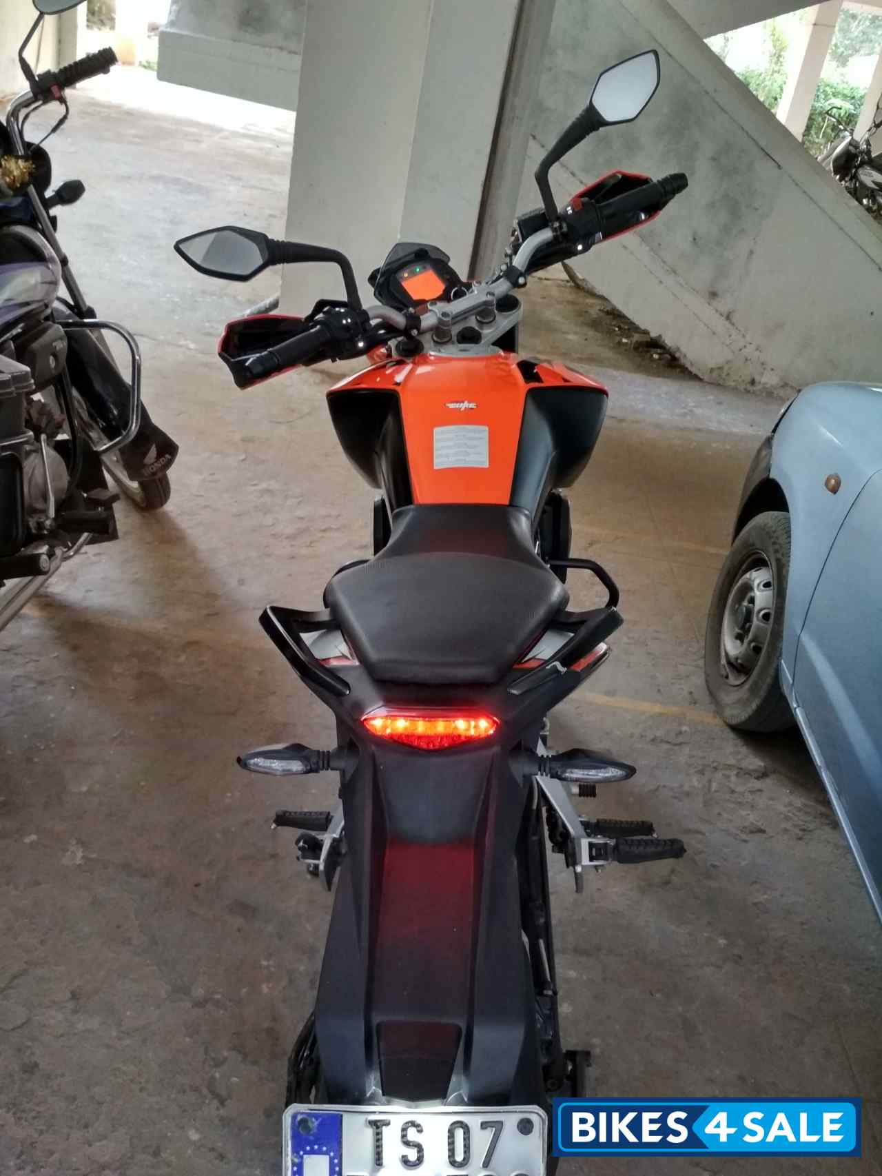 KTM Duke 200
