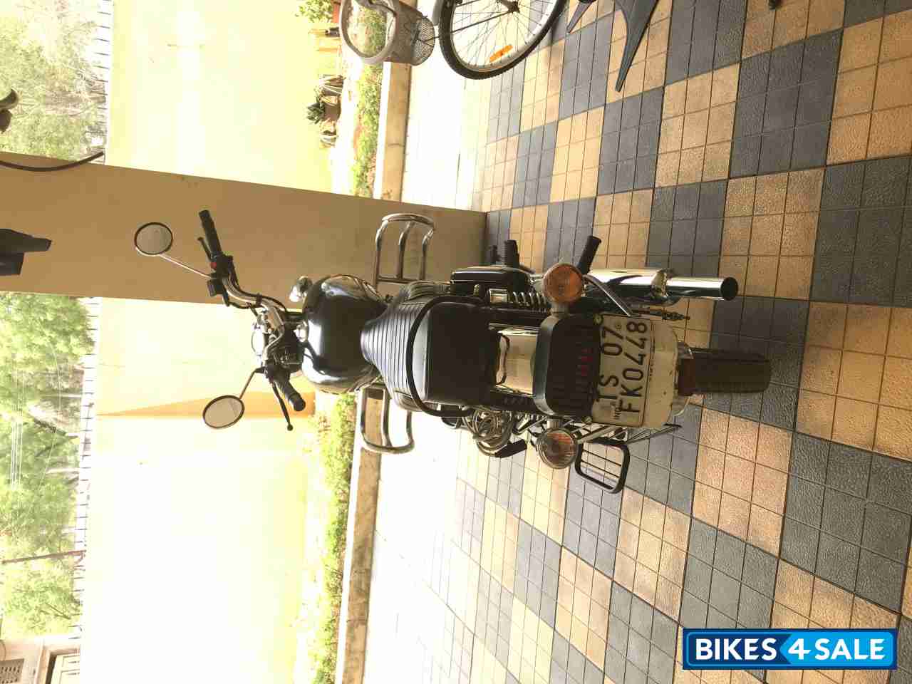 Magic Black Royal Enfield Bullet Electra Twinspark