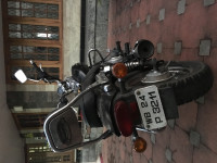 Bajaj Avenger 200 DTS-i