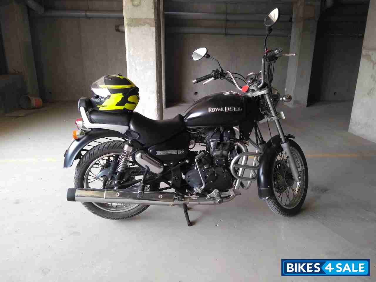Matte Black Royal Enfield Thunderbird 500 Matte Black Royal Enfield Thunderbird 500