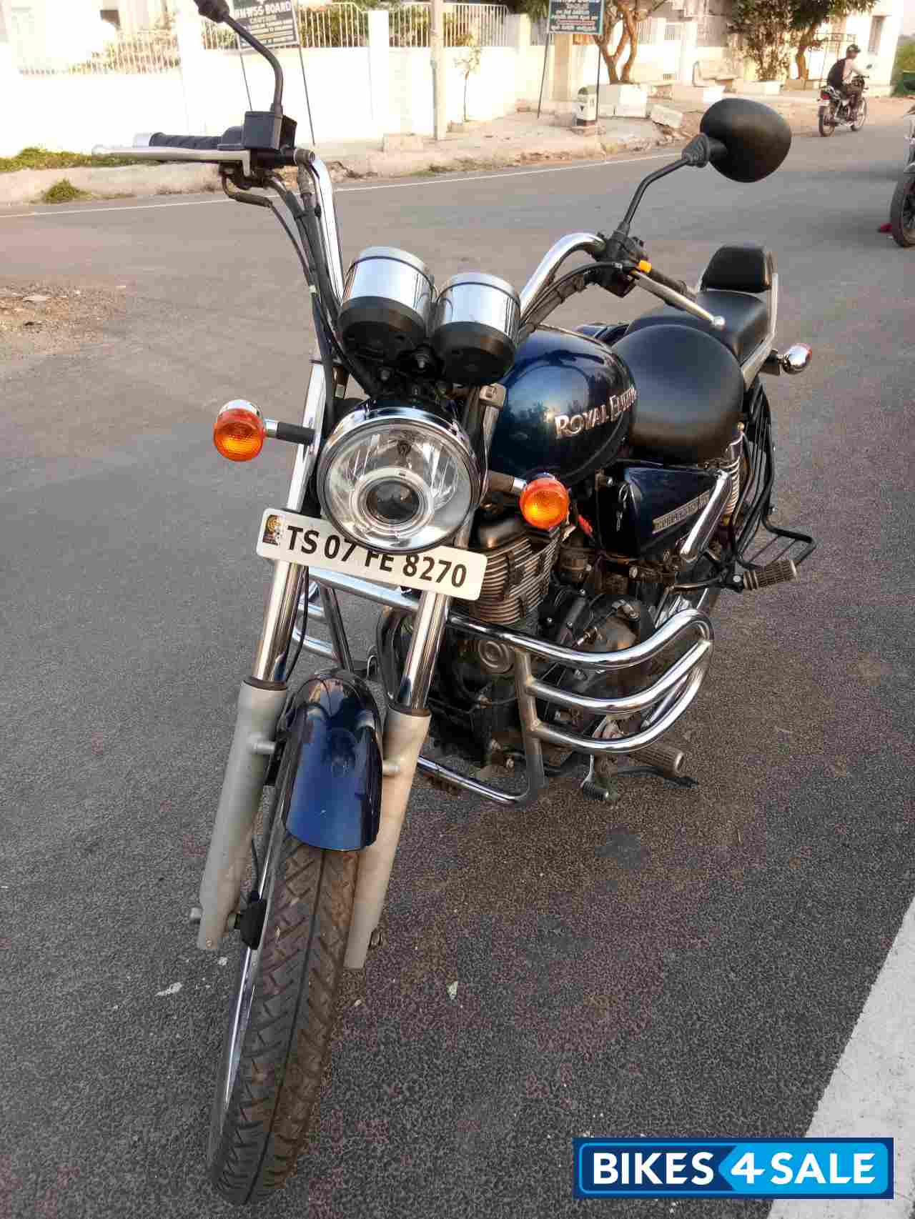 Marine Blue Royal Enfield Thunderbird 350