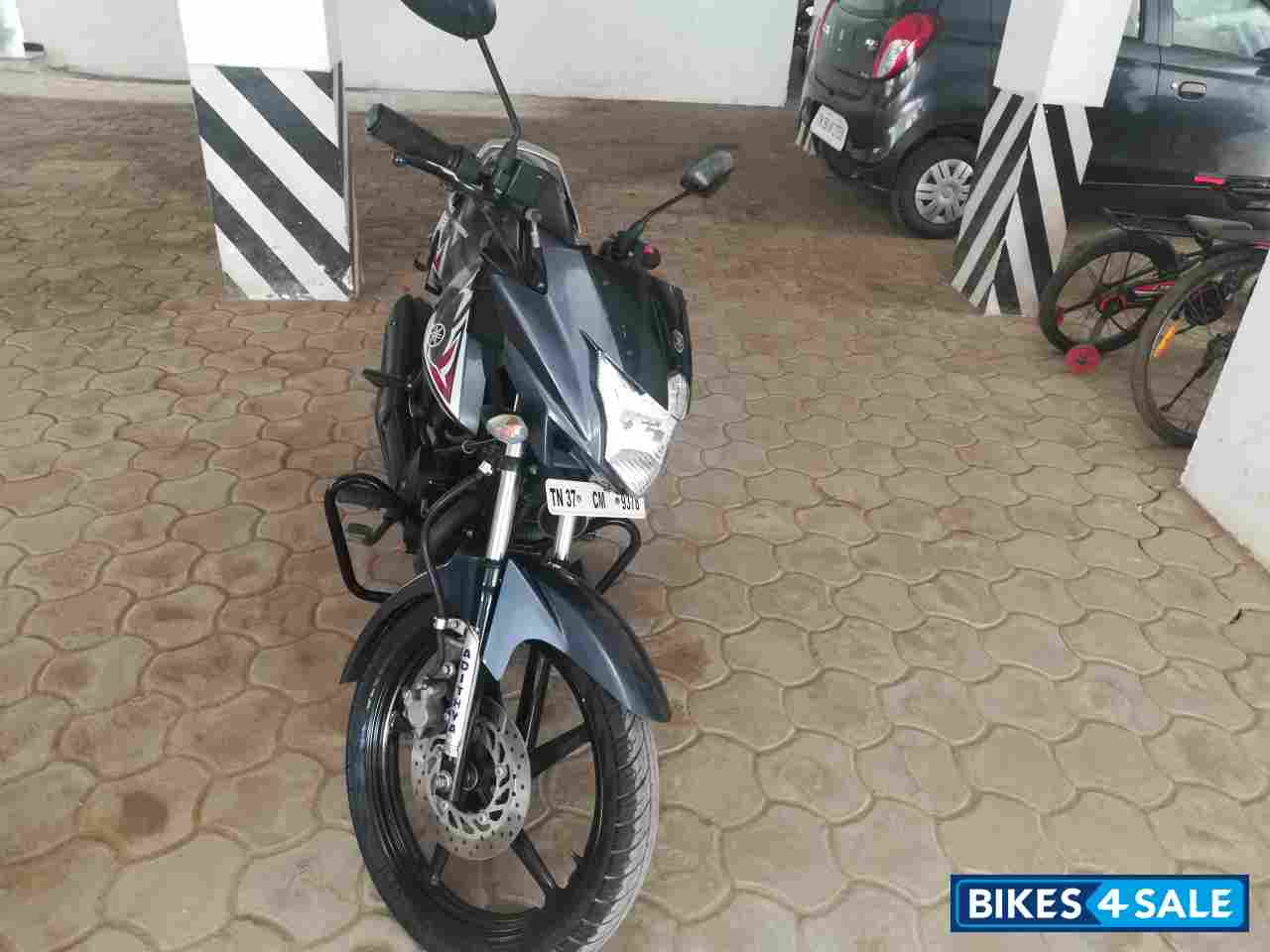 Grey Yamaha Saluto 125