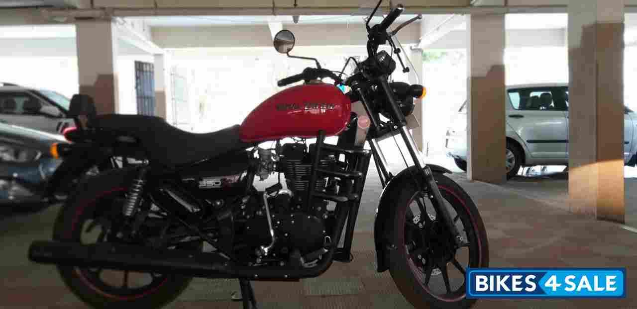 Red Royal Enfield Thunderbird X 350