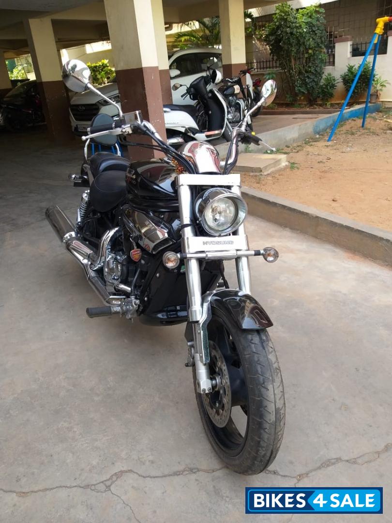 Black Hyosung Aquila Pro 650 Black Hyosung Aquila Pro 650