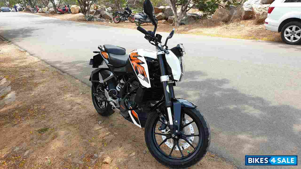 KTM Duke 200