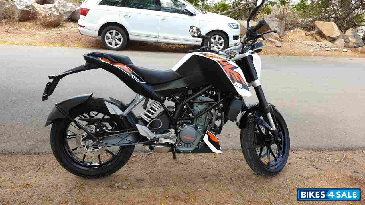 KTM Duke 200