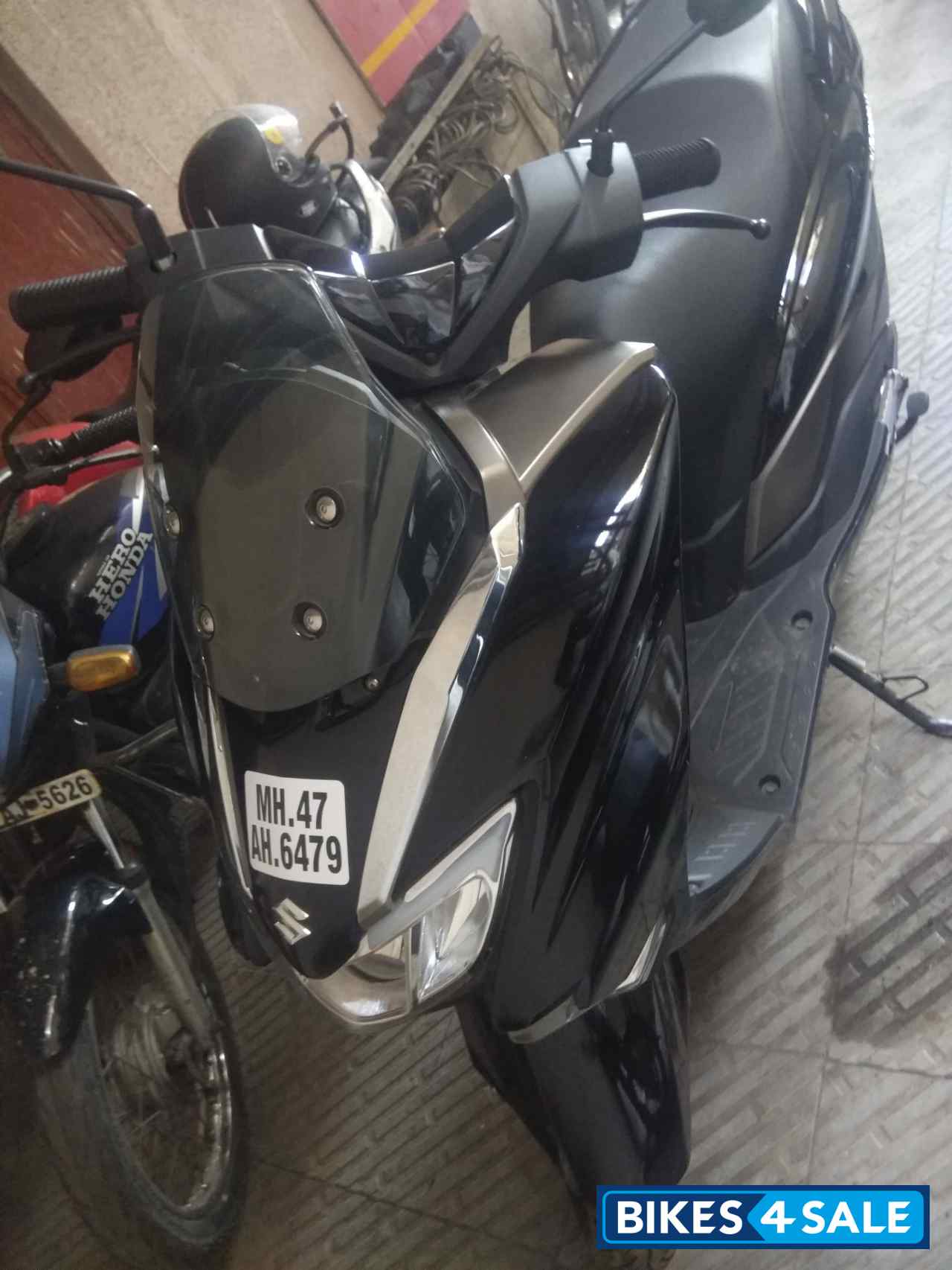 Suzuki Burgman Street