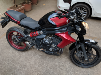 Black/red Kawasaki ER-6n