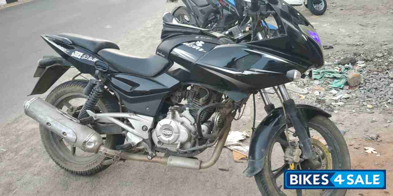 Bajaj Pulsar 220F