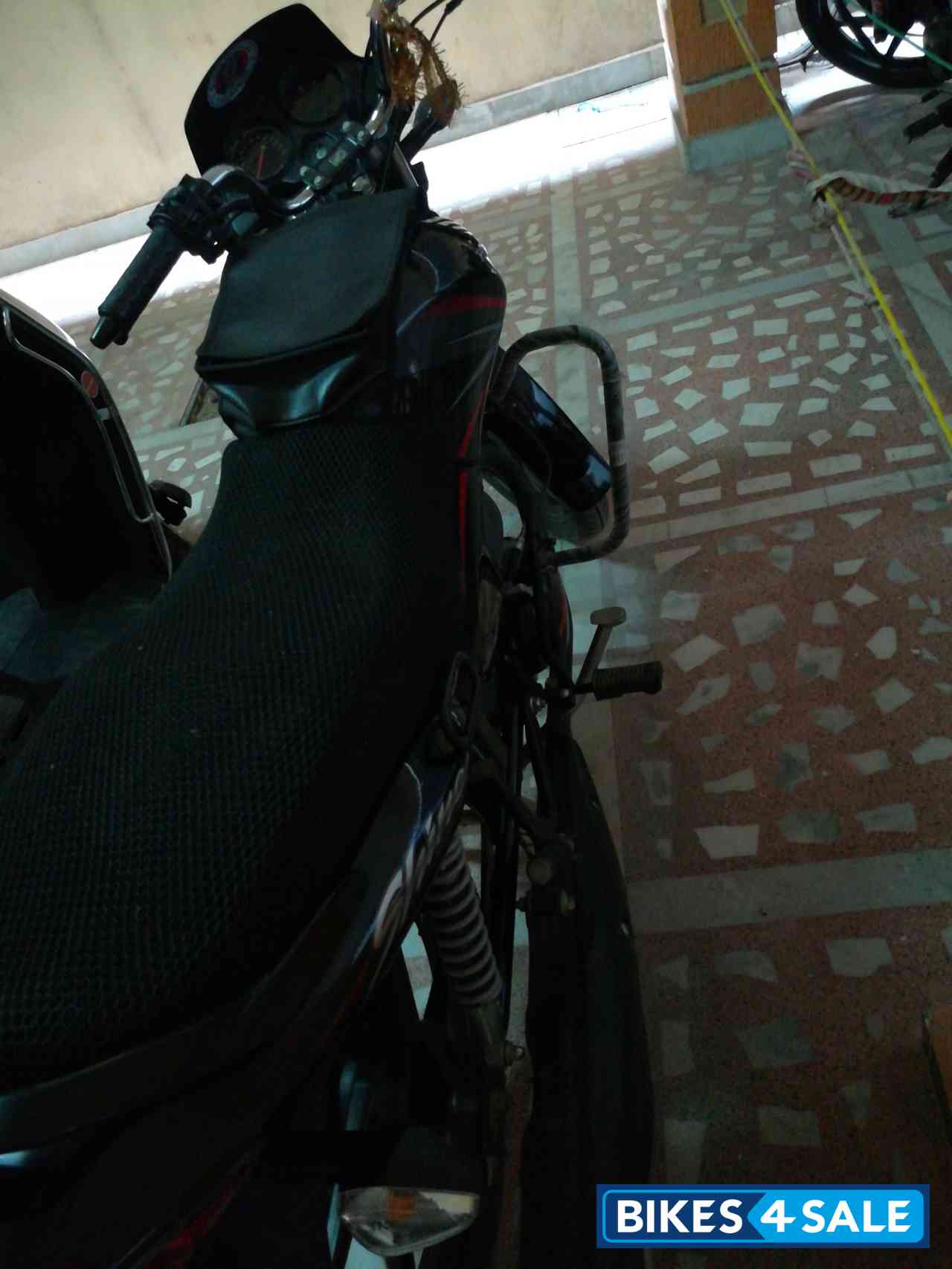 Black Honda CB Shine