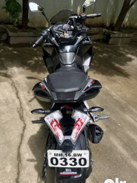 Black Bajaj Pulsar RS 200 ABS