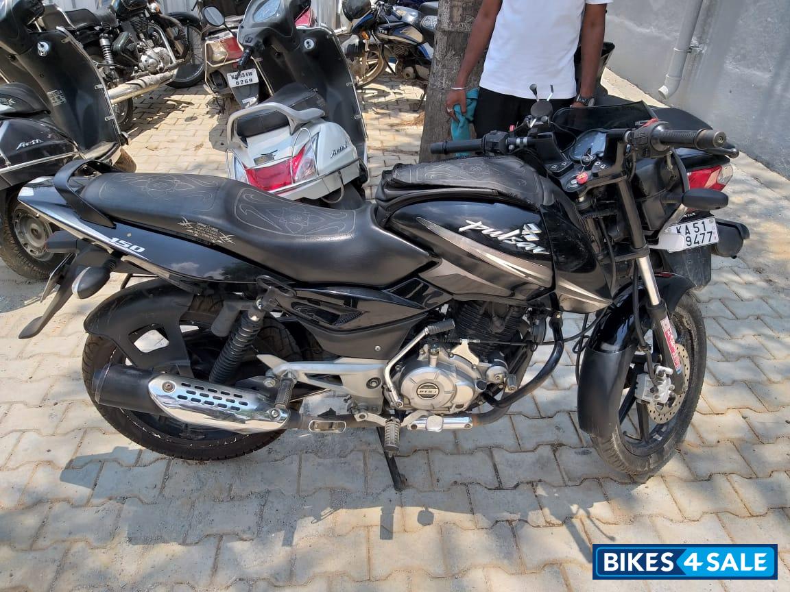 Black Bajaj Pulsar 150 DTSi