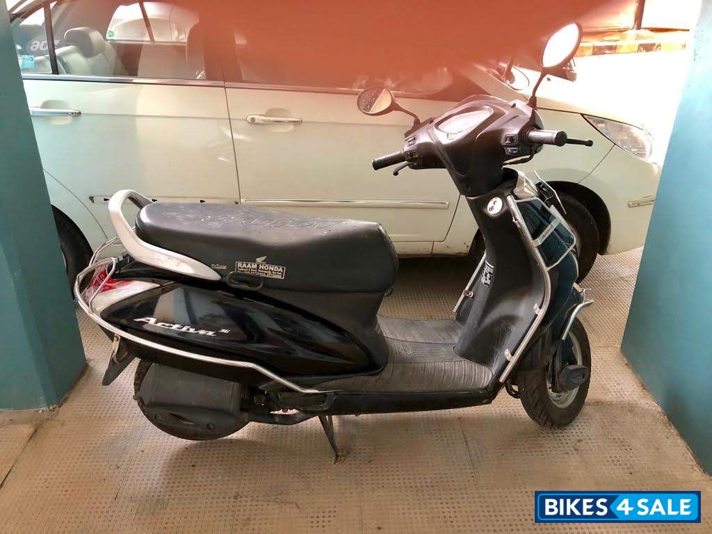 Black Honda Activa 3G Black Honda Activa 3G