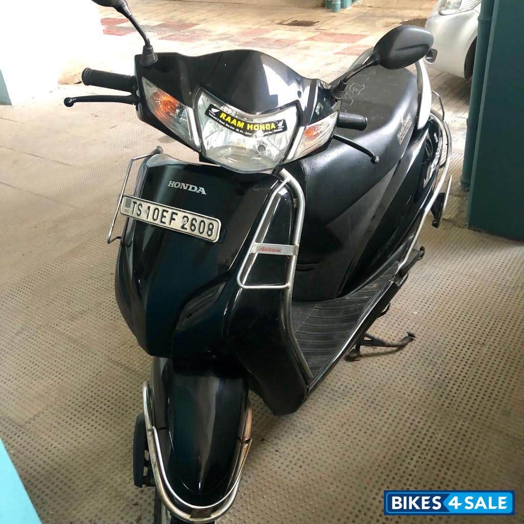 Black Honda Activa 3G Black Honda Activa 3G